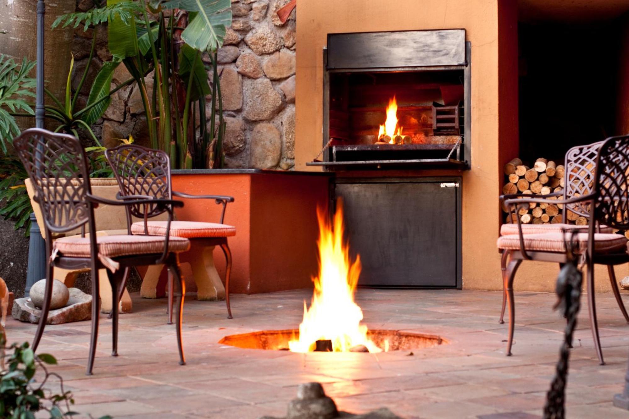 La Roca Guest House Mbombela Exterior foto